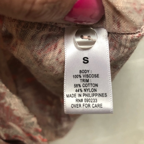 Kirra Semi-Sheer Lace Panel Poncho Top - Picture 6 of 7